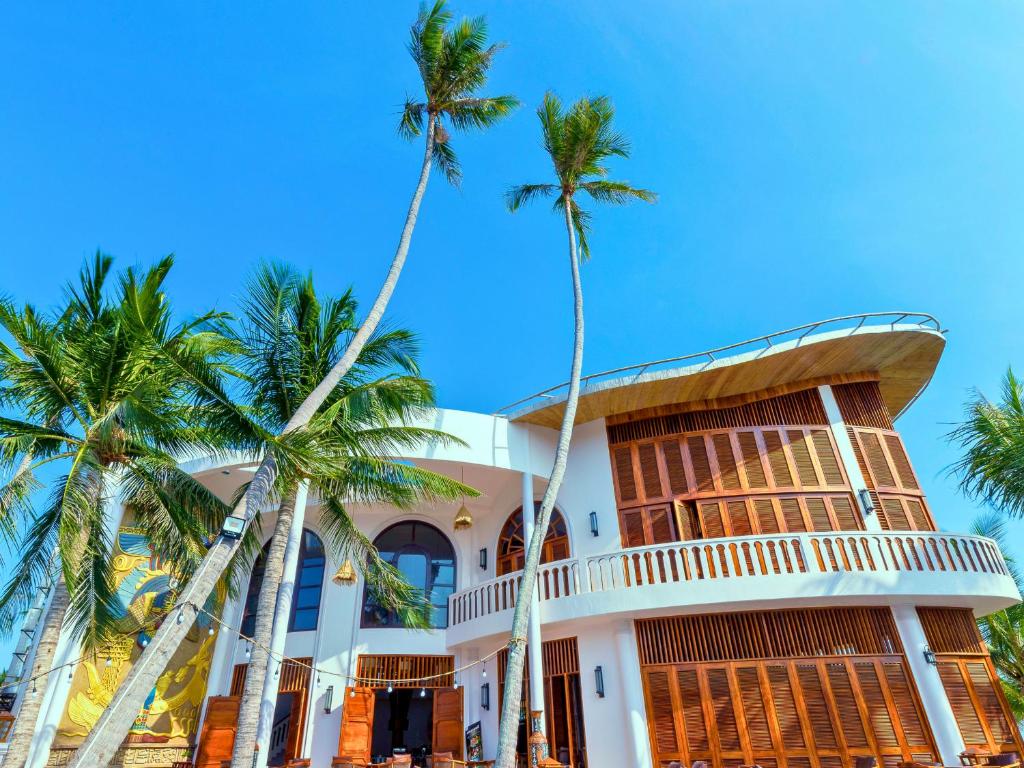 Combo Mũi Né Giá Rẻ với Le VIVA Resort Mũi Né