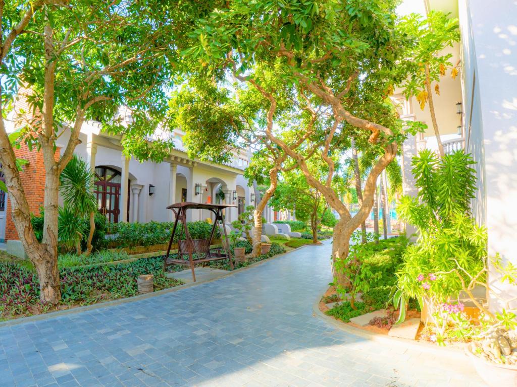 Combo Mũi Né Giá Rẻ với Le VIVA Resort Mũi Né