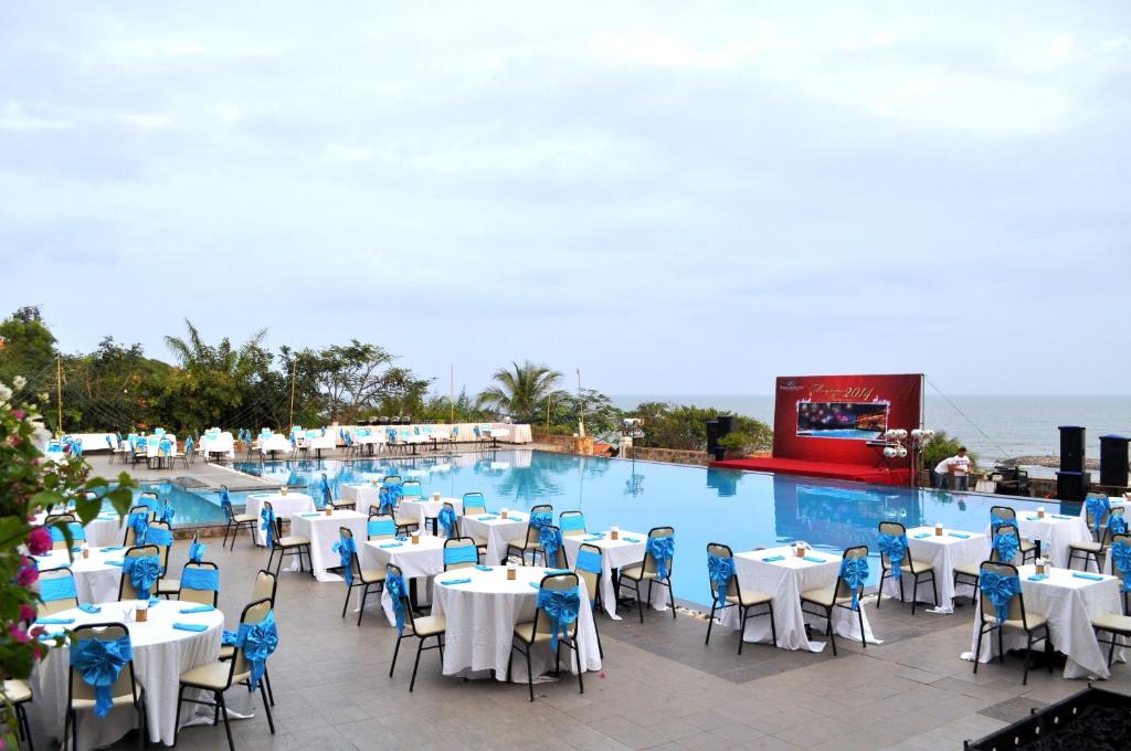 Combo Mũi Né Giá Rẻ với Romana Resort & Spa