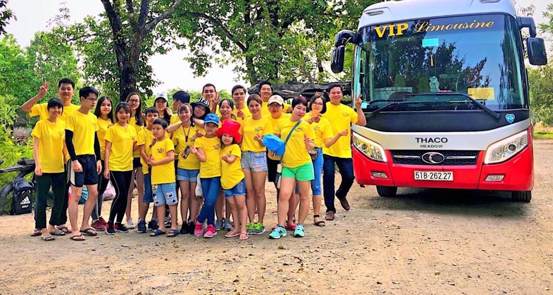 Car Rental With Tours I Premium 4-16 Seat Vehicles & Luxury Limousines