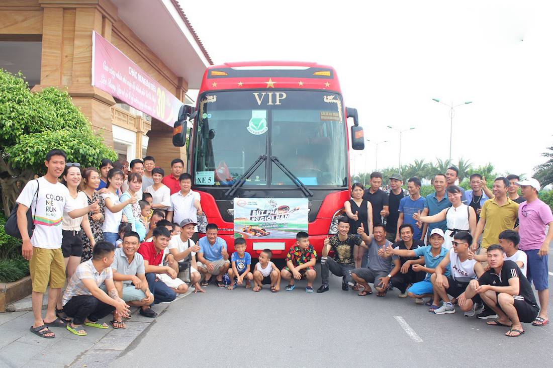 Car Rental With Tours I Premium 4-16 Seat Vehicles & Luxury Limousines