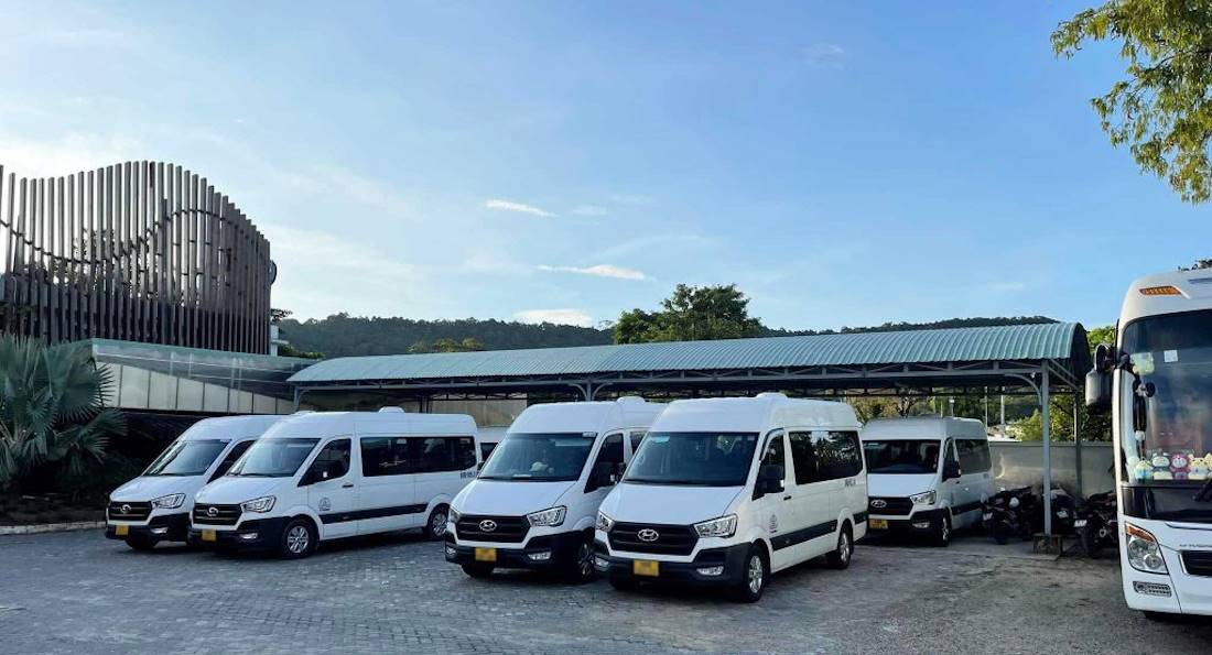 Thuê Xe 16 Chỗ Đời Mới, Giá Tốt I Bảng Giá Chi Tiết 2024