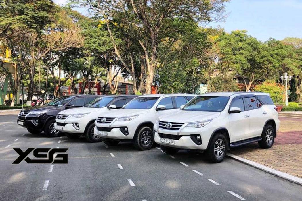 Car Rental With Tours I Premium 4-16 Seat Vehicles & Luxury Limousines