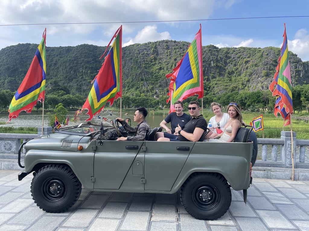 Jeep Tour to Cu Chi daily organization- MY TAM TRAVEL