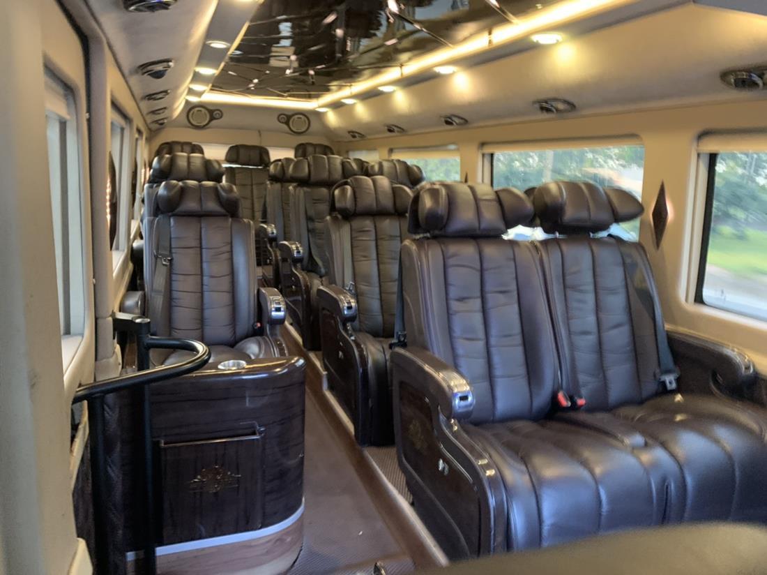 Car Rental Limousine 15 Seats I The Ultimate Guide To Luxury Group Travel