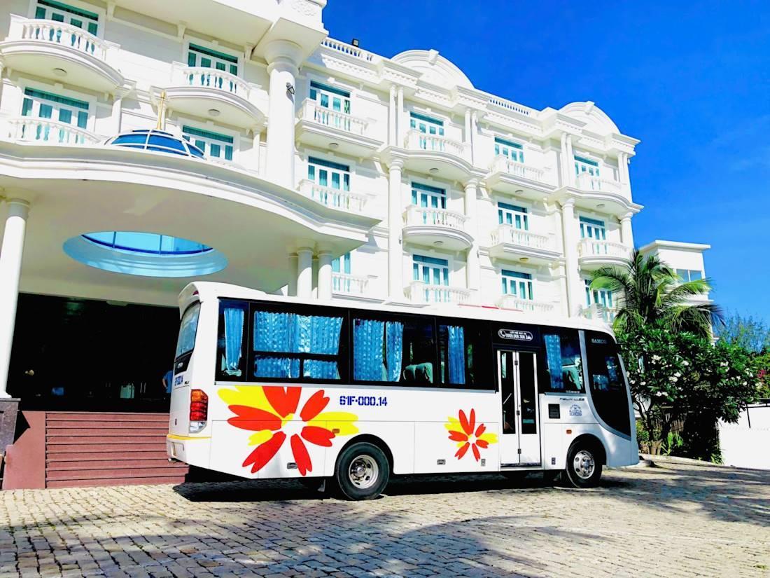 Car Rental Sai Gon To Vung tau 4-7-9-11-18 Seater Limousine