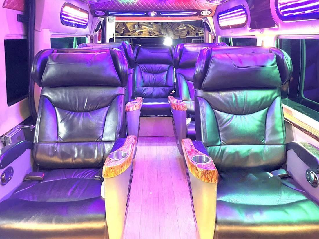 Car Rental Sai Gon To Vung tau 4-7-9-11-18 Seater Limousine