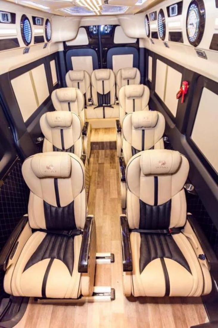 11 Seater Limousine Rental to Phan Thiet