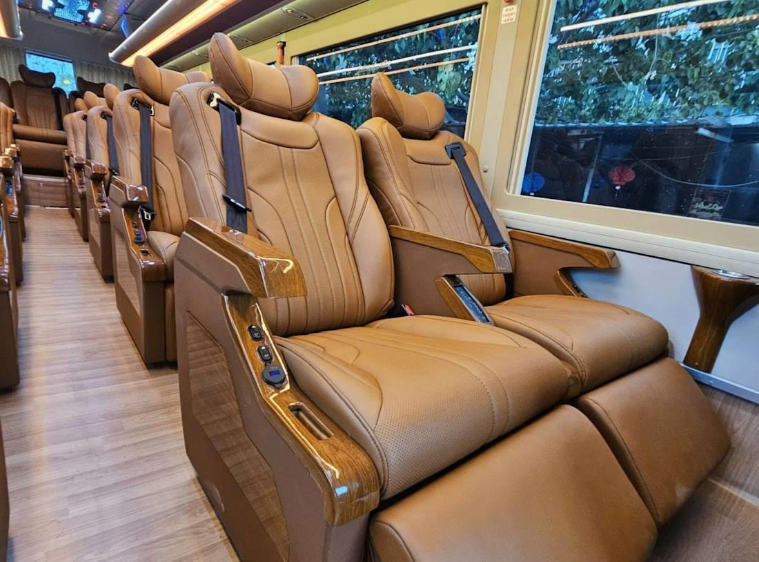 Rental Limousine 11 Seats I Premium Luxury Transportation Services In Vietnam