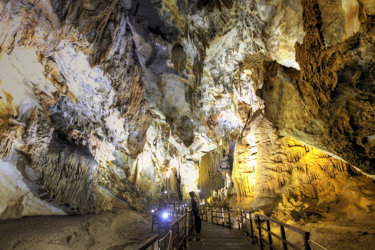 Đà Nẵng – Huế – Phong Nha Hoặc Thiên Đường