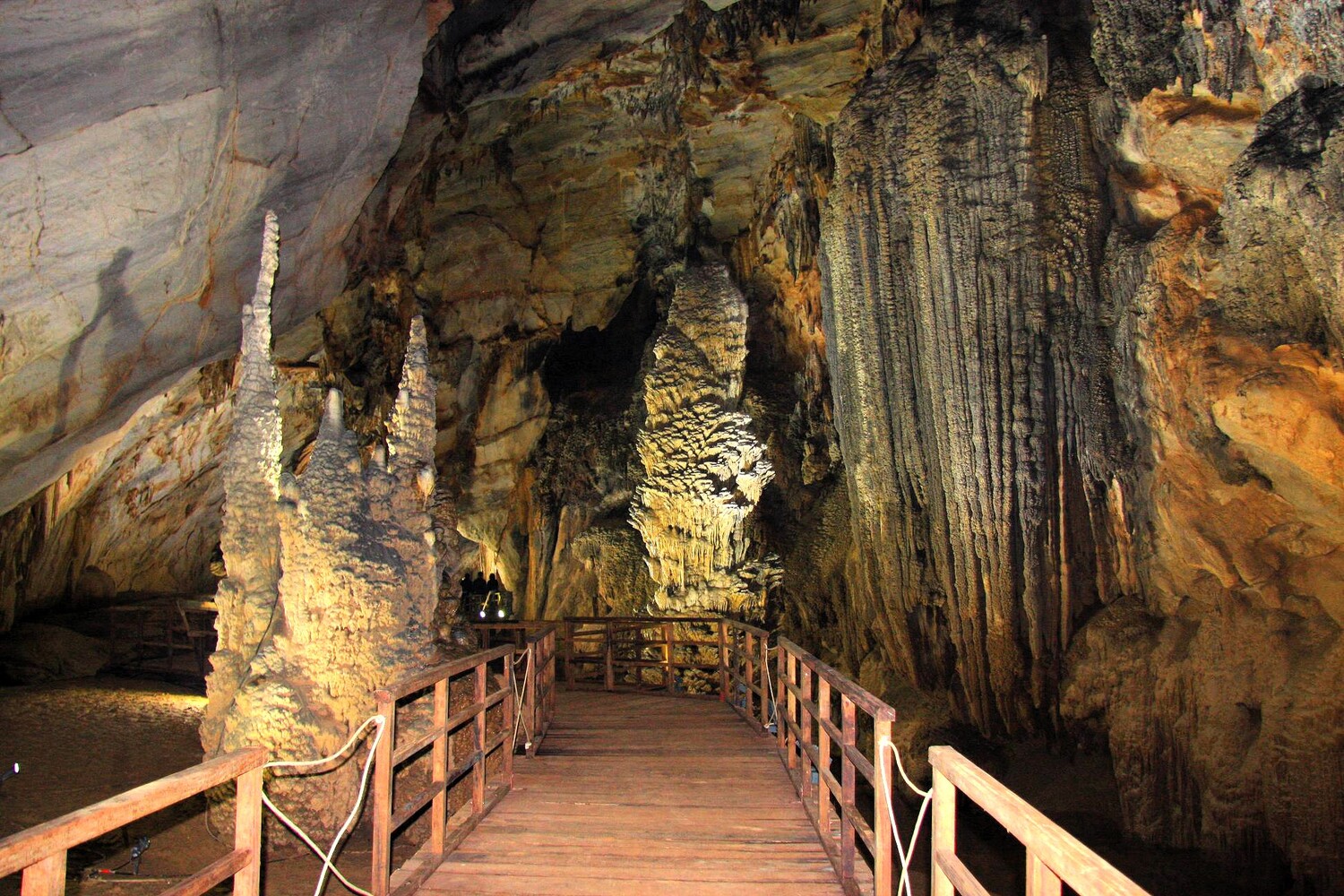 Đà Nẵng – Huế – Phong Nha Hoặc Thiên Đường