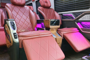 Hanoi 9 Seater Limousine Rental